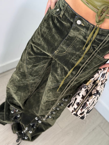 Jeans stringhe