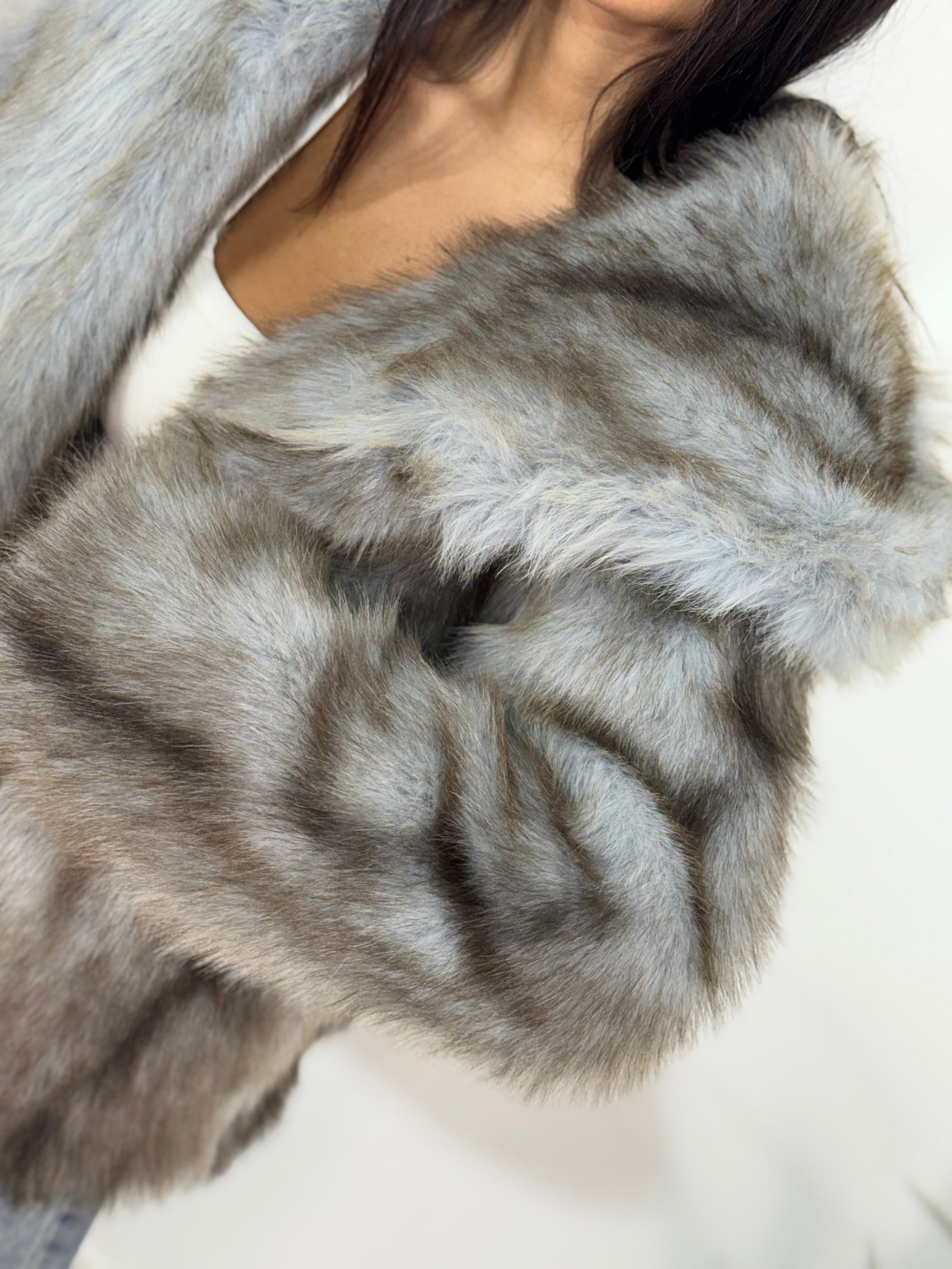 Pelliccia cappuccio sfumè