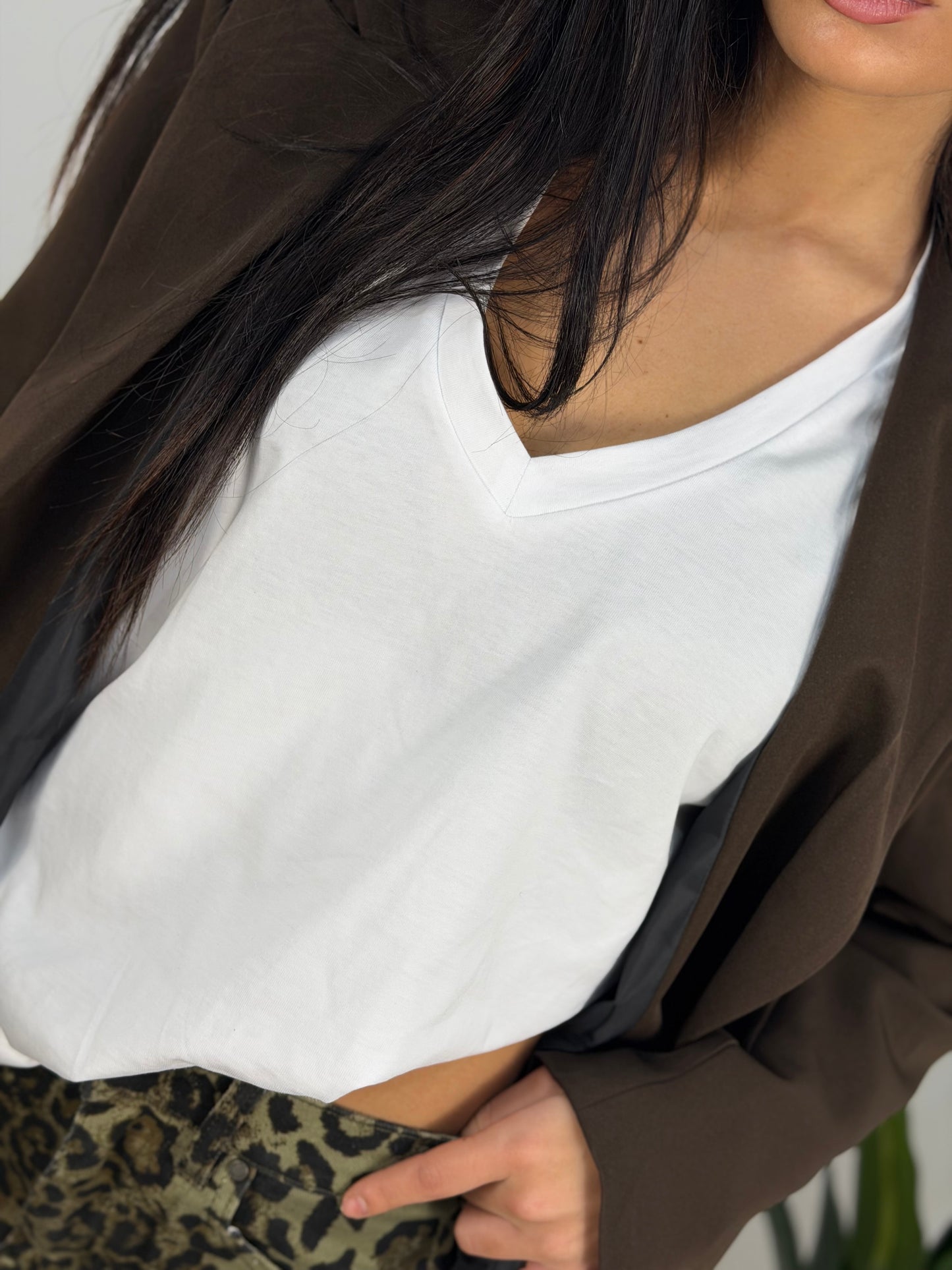 T-shirt over spalline