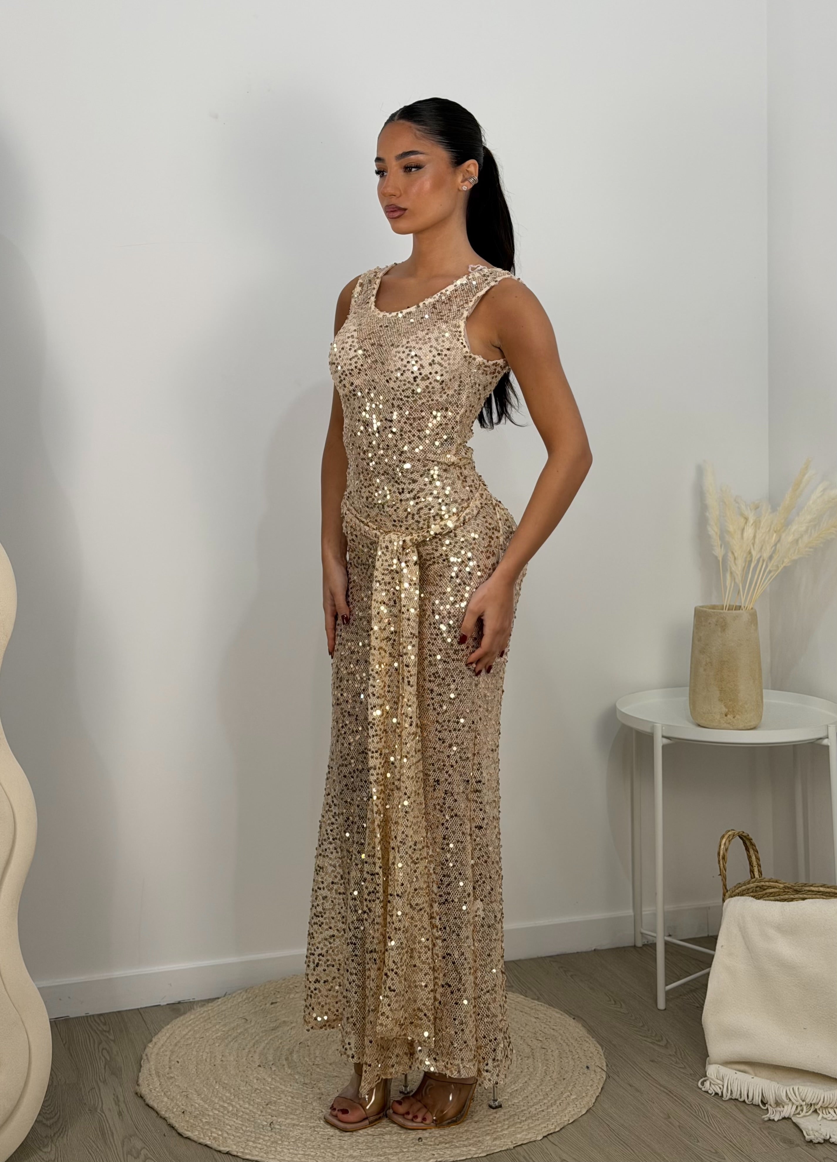 Dress crystal