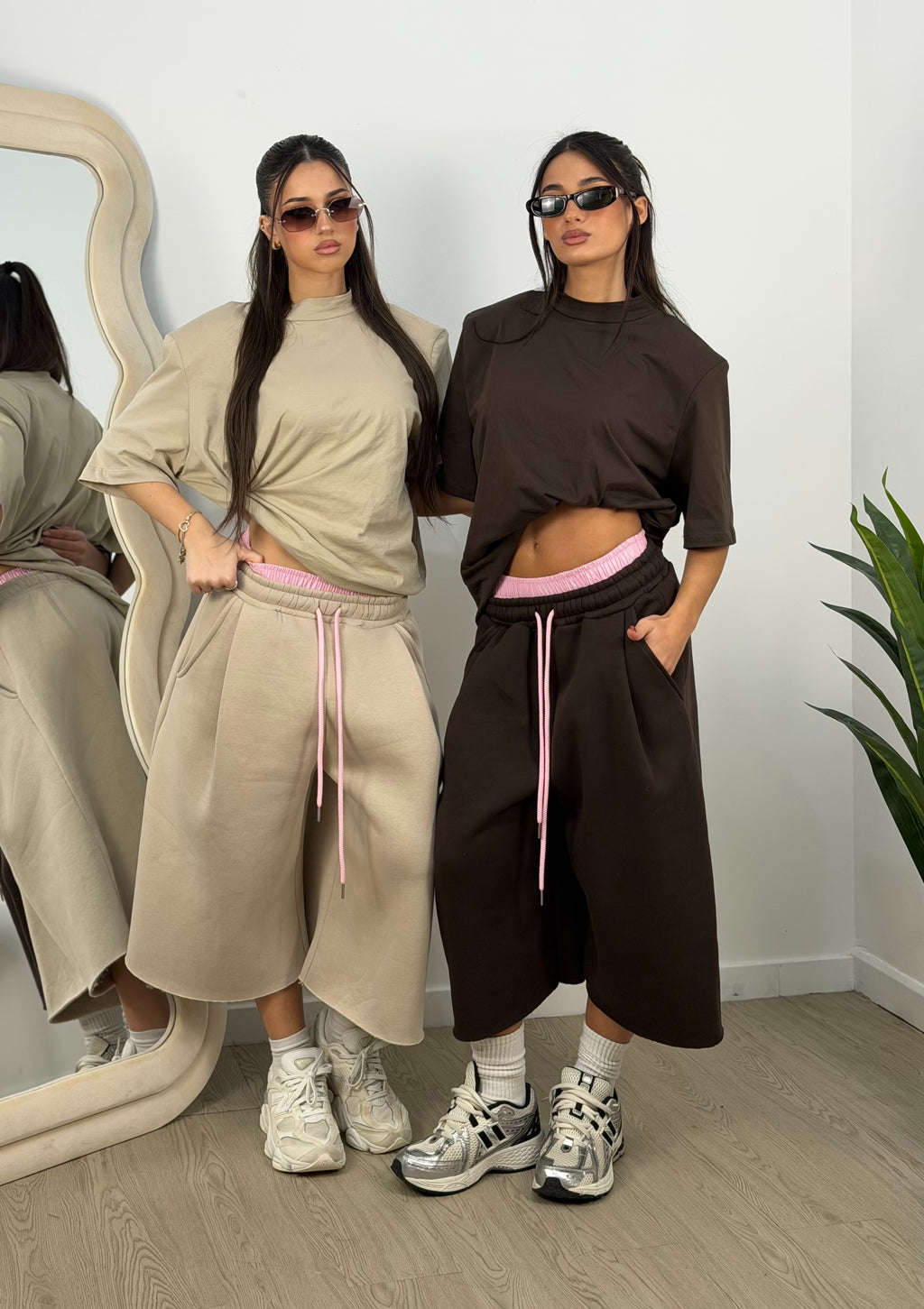 T-shirt over spalline